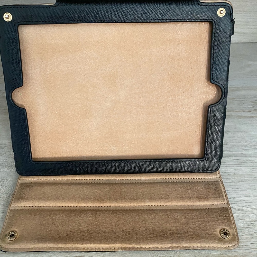 Ipad Case - image 3
